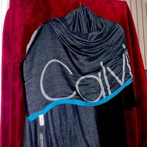Calvin Klein - wrap/scarf